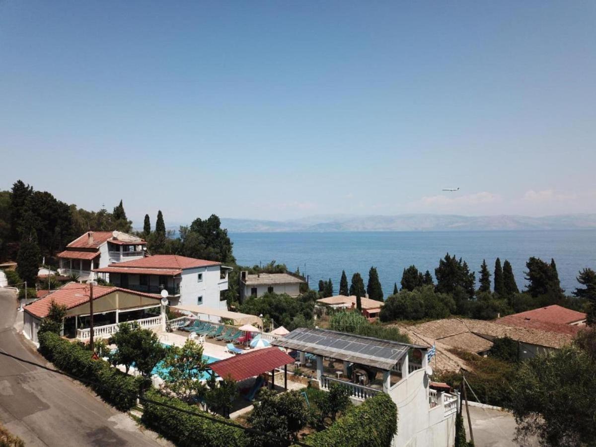 Majestic Apartment In Mpenitses With Shared Pool Esterno foto