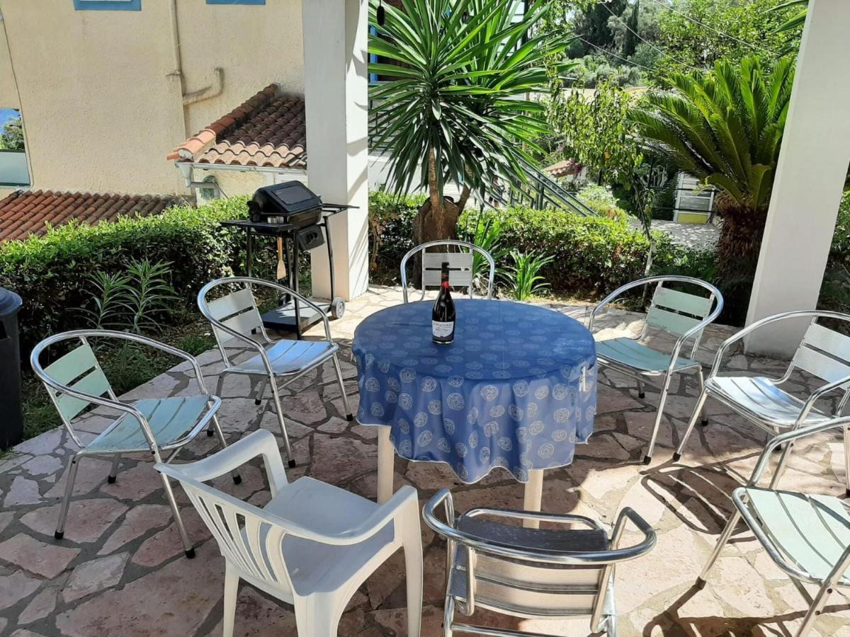 Majestic Apartment In Mpenitses With Shared Pool Esterno foto
