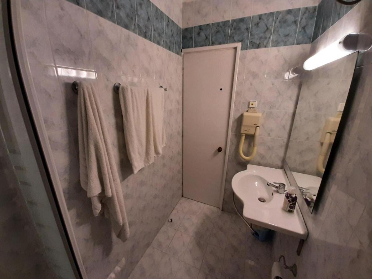 Majestic Apartment In Mpenitses With Shared Pool Esterno foto